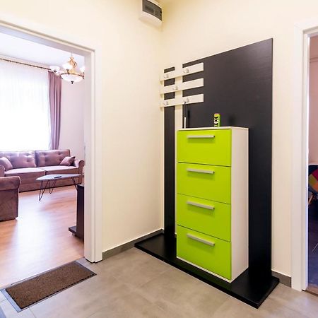 Jevrejska - Central Apartment With Free Parking Novi Sad Extérieur photo