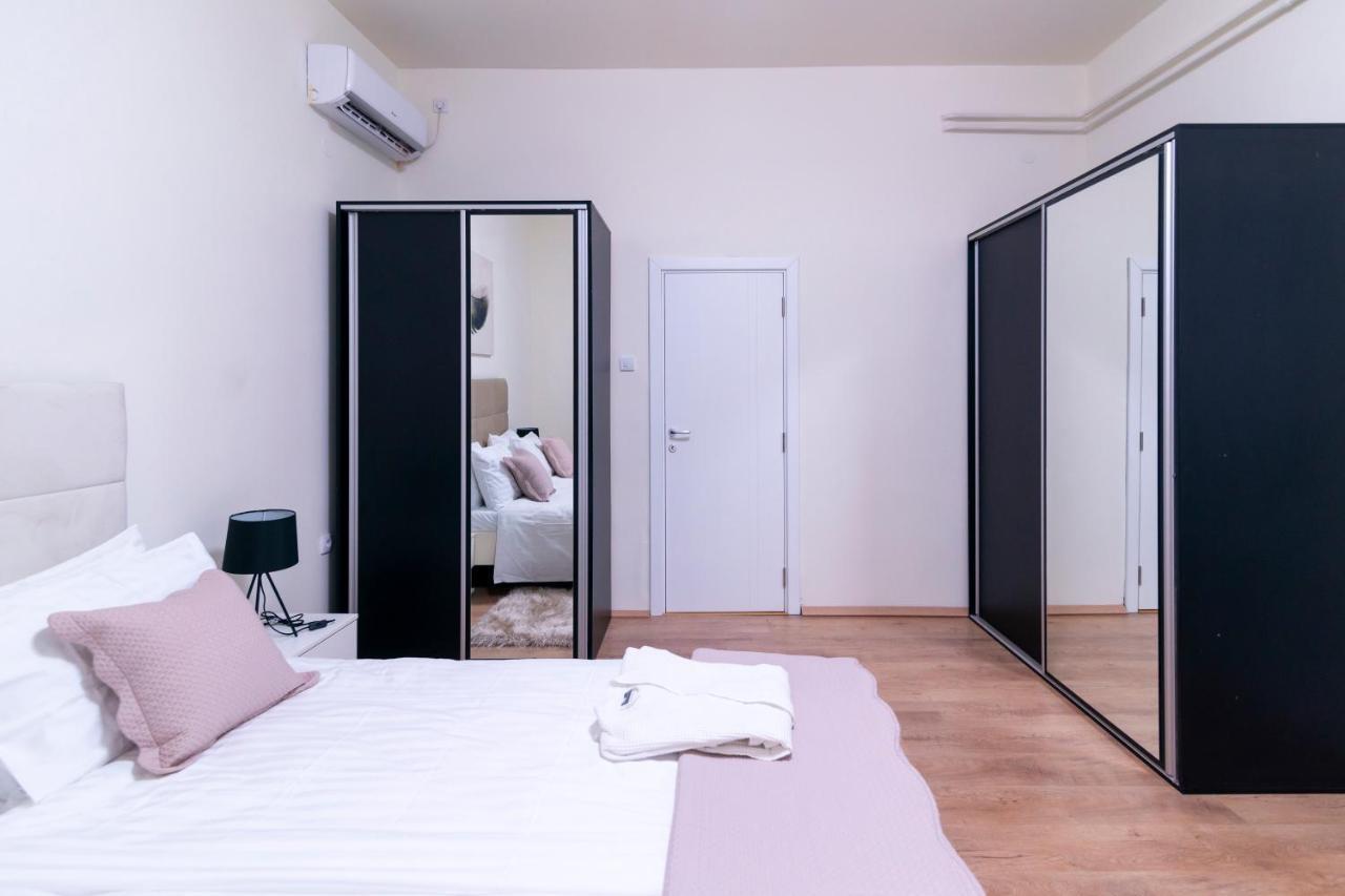 Jevrejska - Central Apartment With Free Parking Novi Sad Extérieur photo